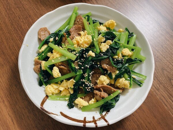 小松菜と卵の大豆ミートの中華風炒め